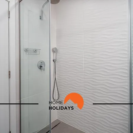 #239 Vivenda V3 Com Piscina By Holidays Вілла *