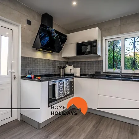 #239 Vivenda V3 Com Piscina By Holidays